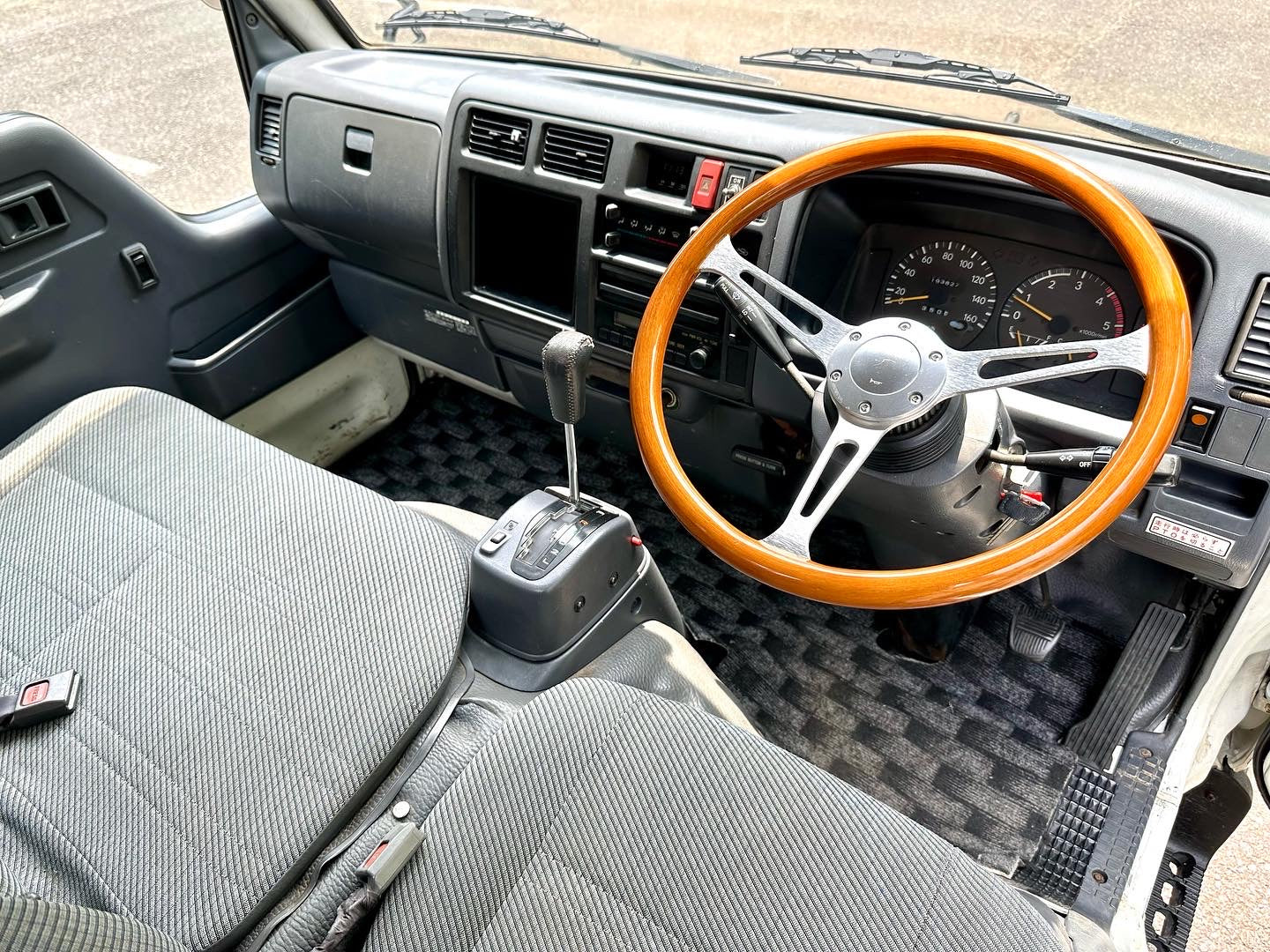 1996 TOYOTA DYNA BU102
