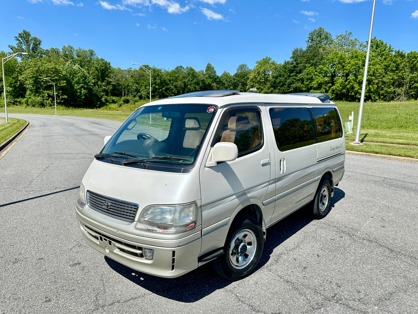1999 TOYOTA HIACE SUPER CUSTOM G LIVING SALOON EX KZH106