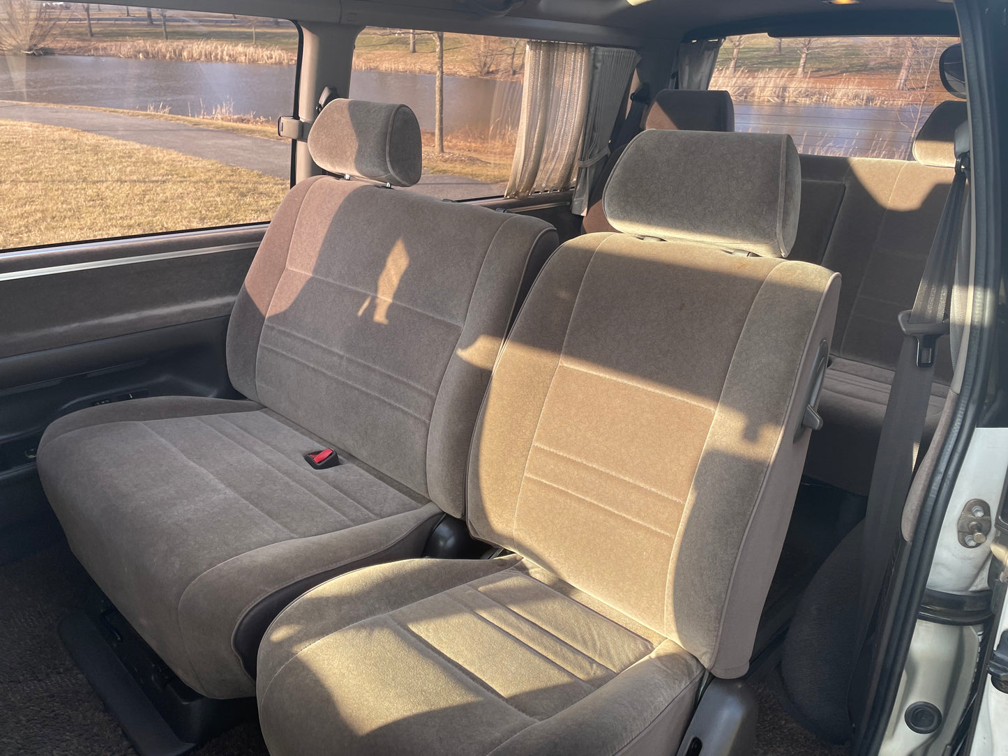 1995 TOYOTA HIACE SUPER CUSTOM LIVING SALOON EX KZH100