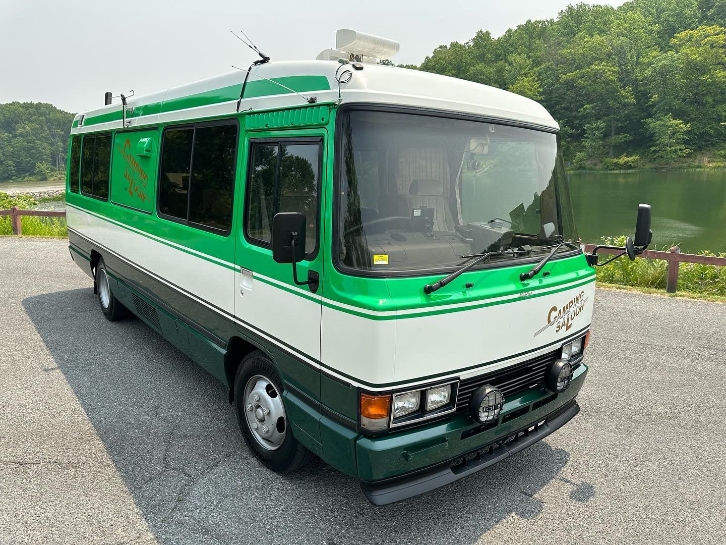 1991 TOYOTA COASTER CAMPING SALOON