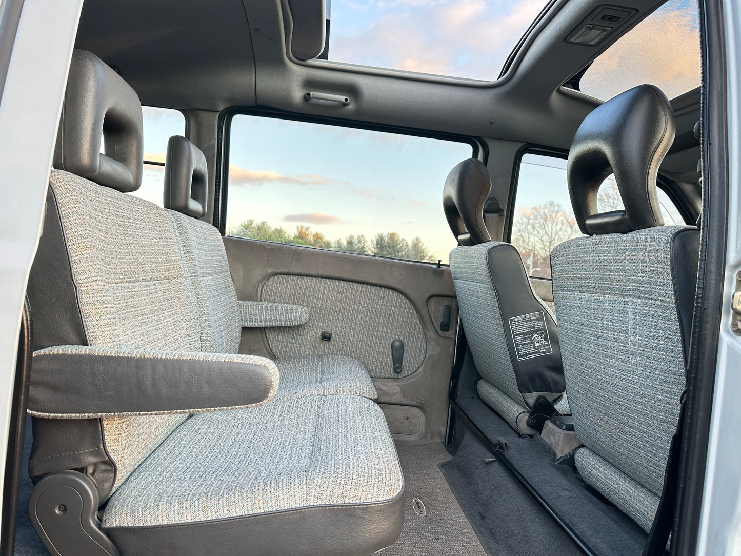 1993 MITSUBISHI BRAVO 4WD V-U42V