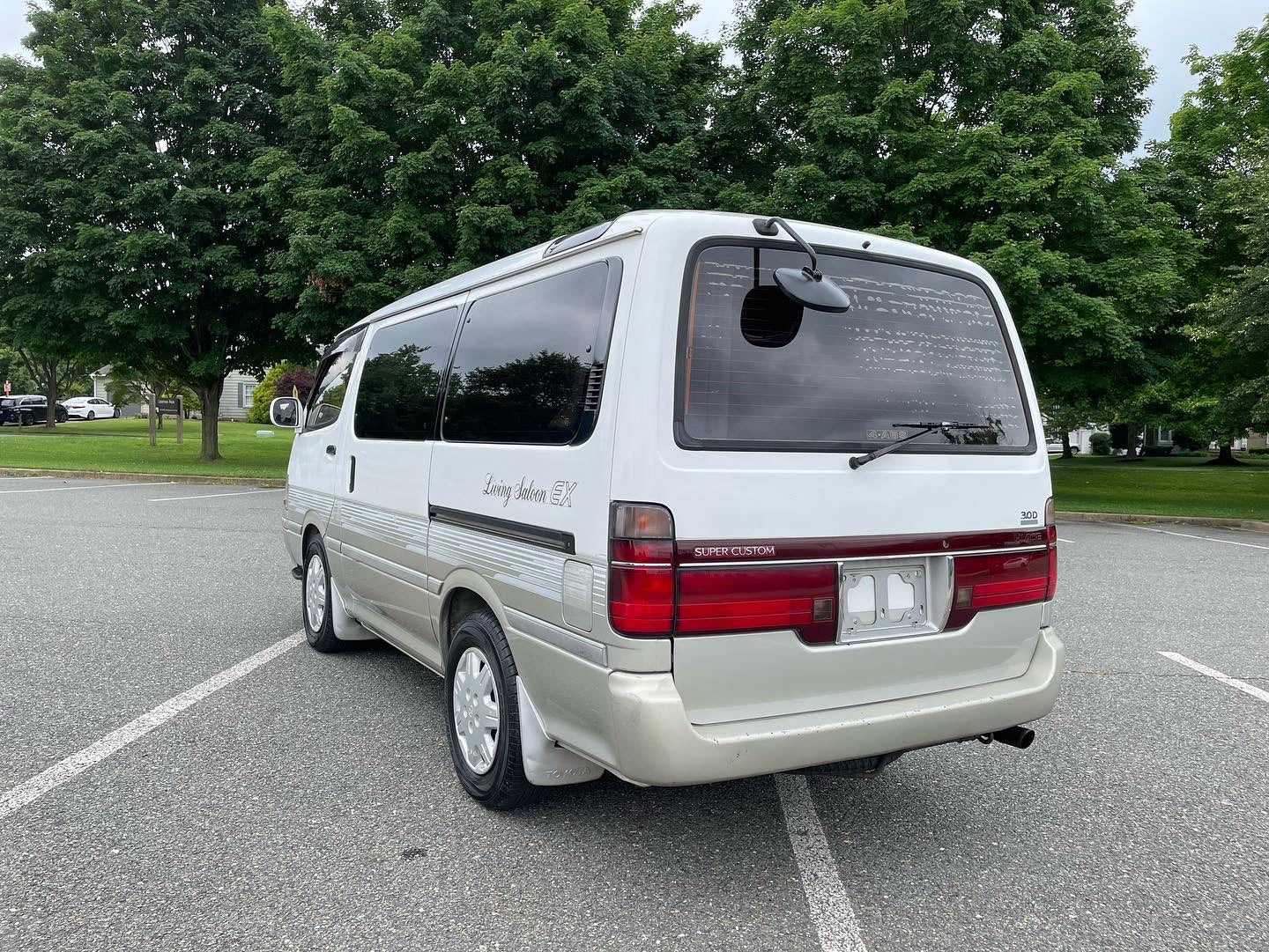 1996 TOYOTA HIACE SUPER CUSTOM LIVING SALOON EX KZH100