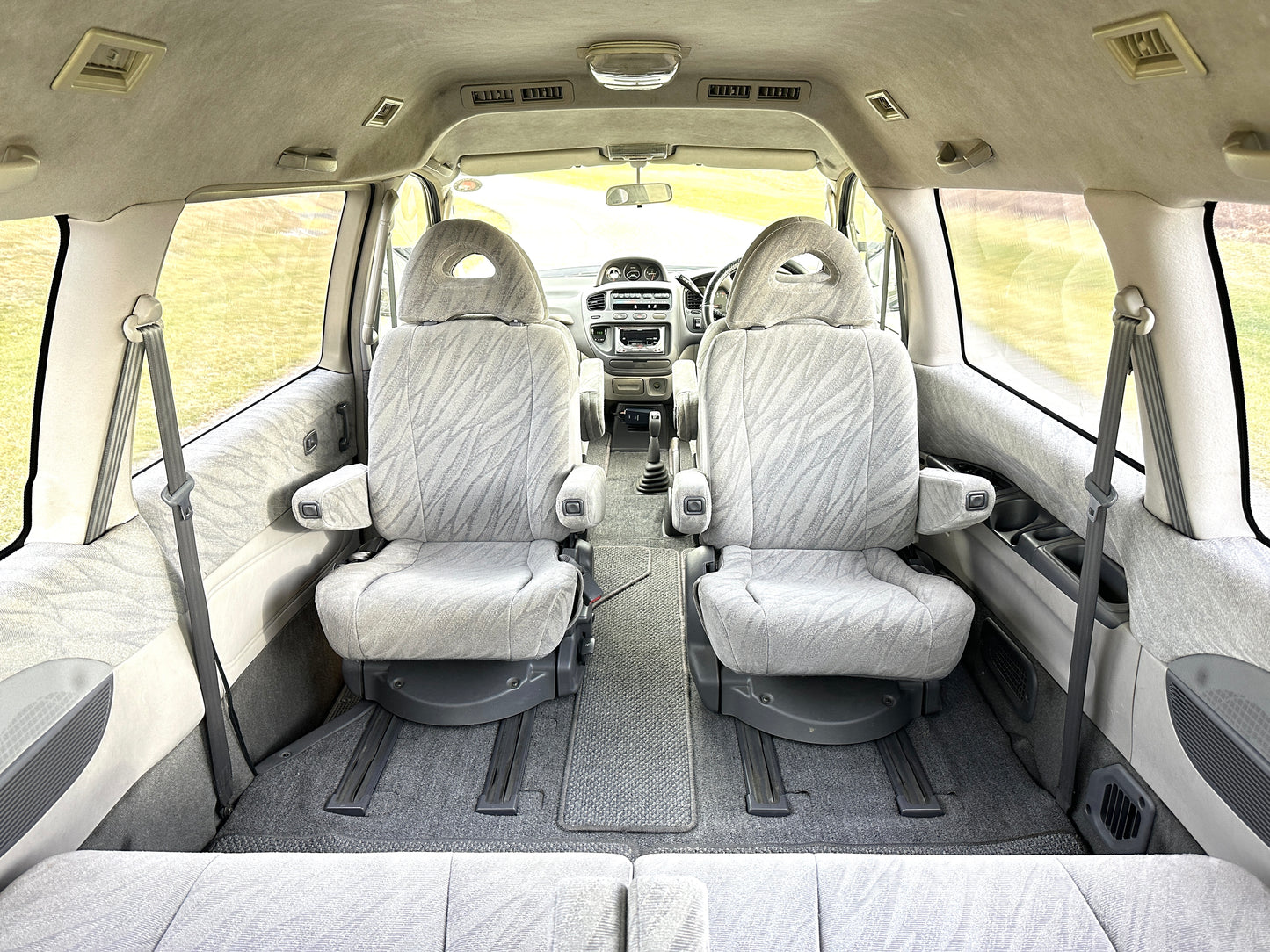 1995 MITSUBISHI DELICA SPACE GEAR EXCEED 4WD LONG WHEELBASE PF8W