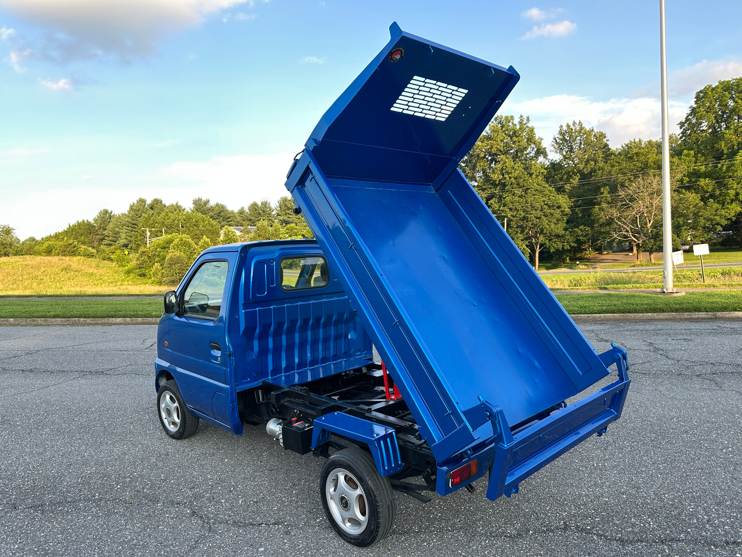 2000 SUZUKI CARRY DUMP 4WD - A/C
