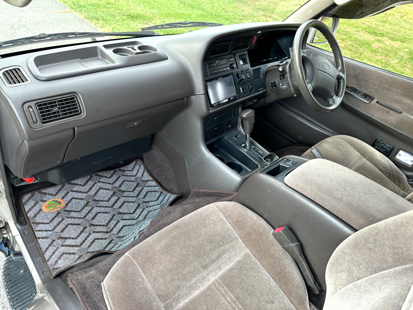 1996 TOYOTA HIACE SUPER CUSTOM LIMITED KZH106