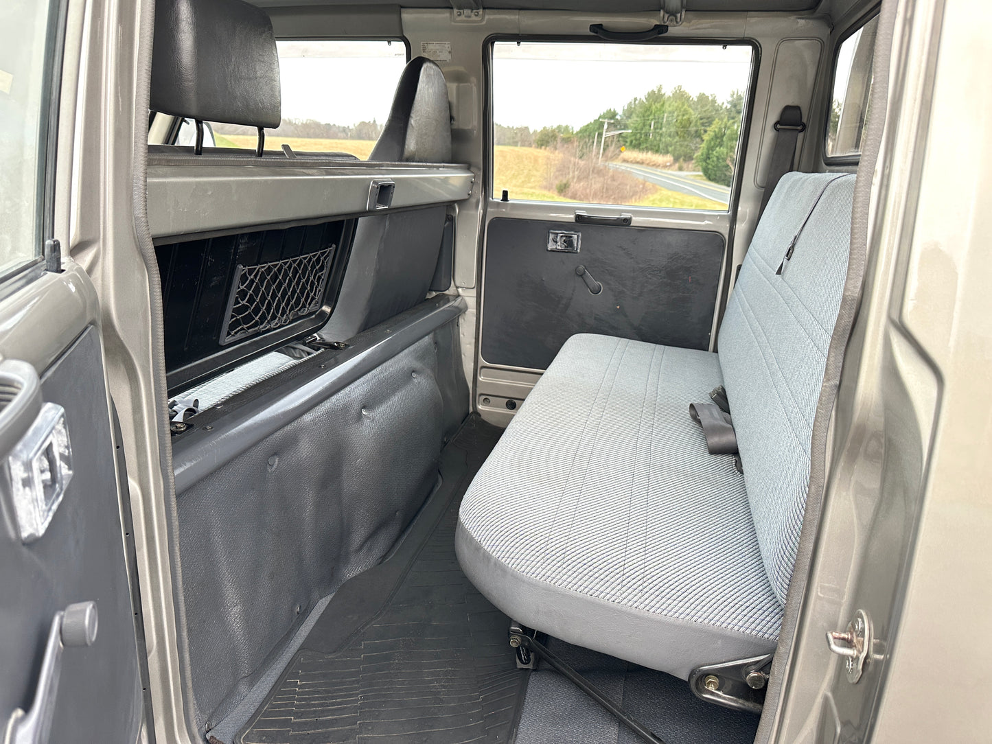 1995 TOYOTA HIACE LY161 DOUBLE-CAB TRUCK