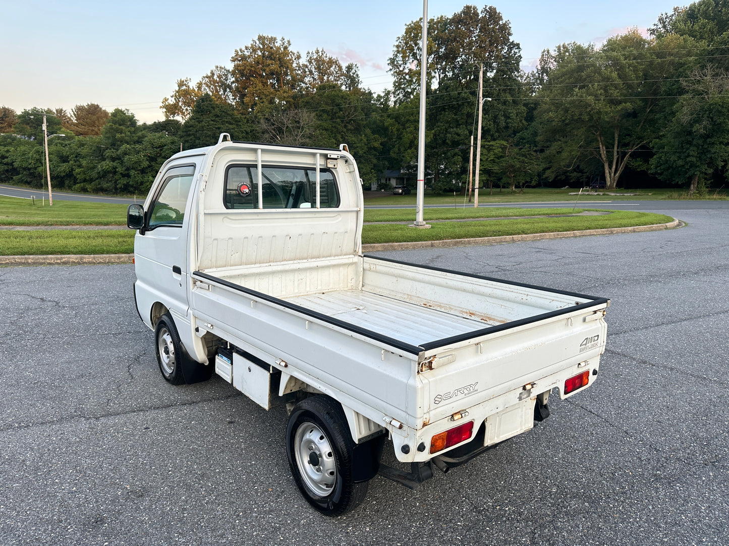 1996 SUZUKI CARRY 4WD - DIFF LOCK & AXLE LOCK - 2 SPEED TRANSFER-CASE - 20k Miles — LOT#558