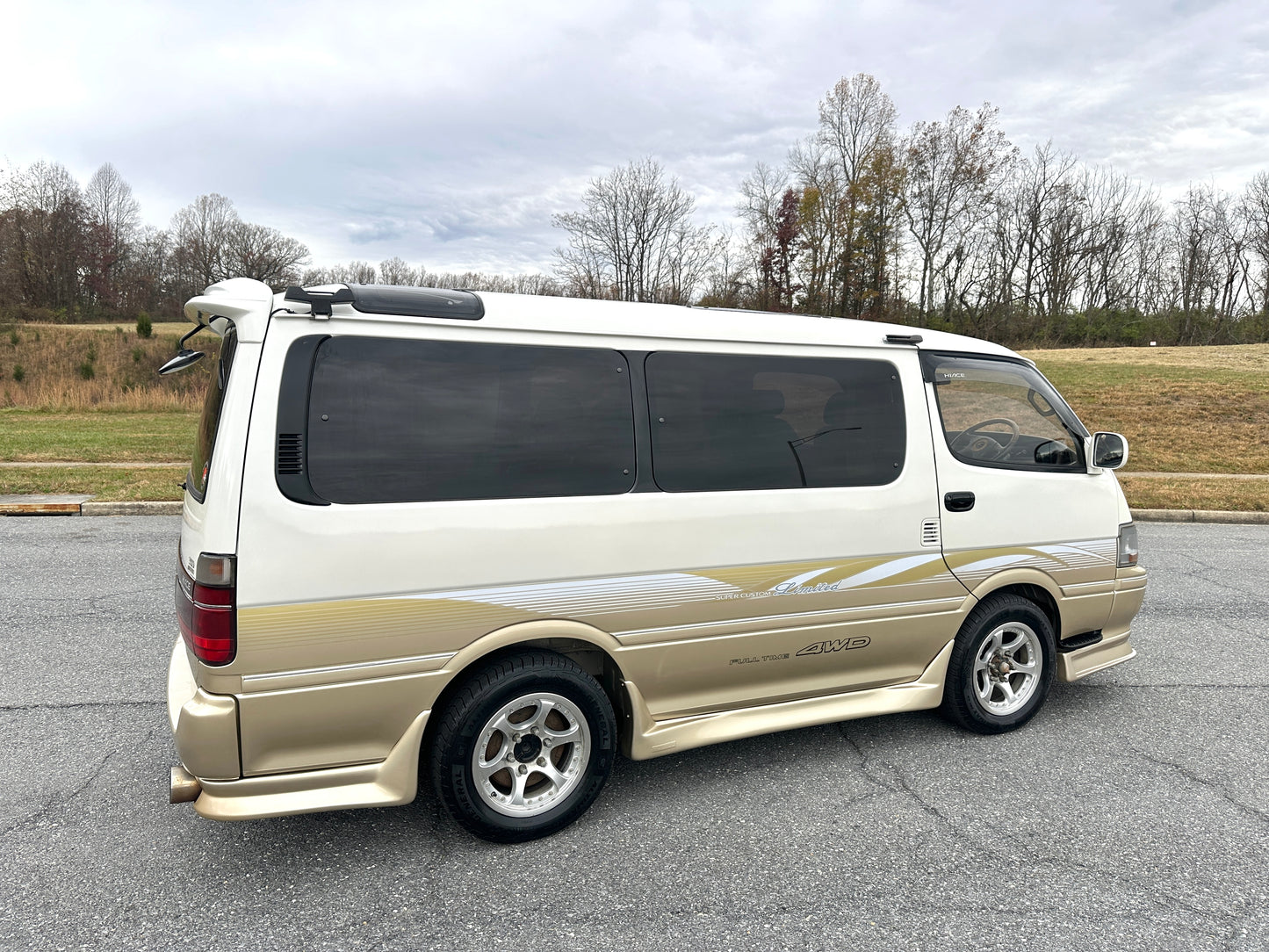 1994 TOYOTA HIACE SUPER CUSTOM LIMITED KZH106