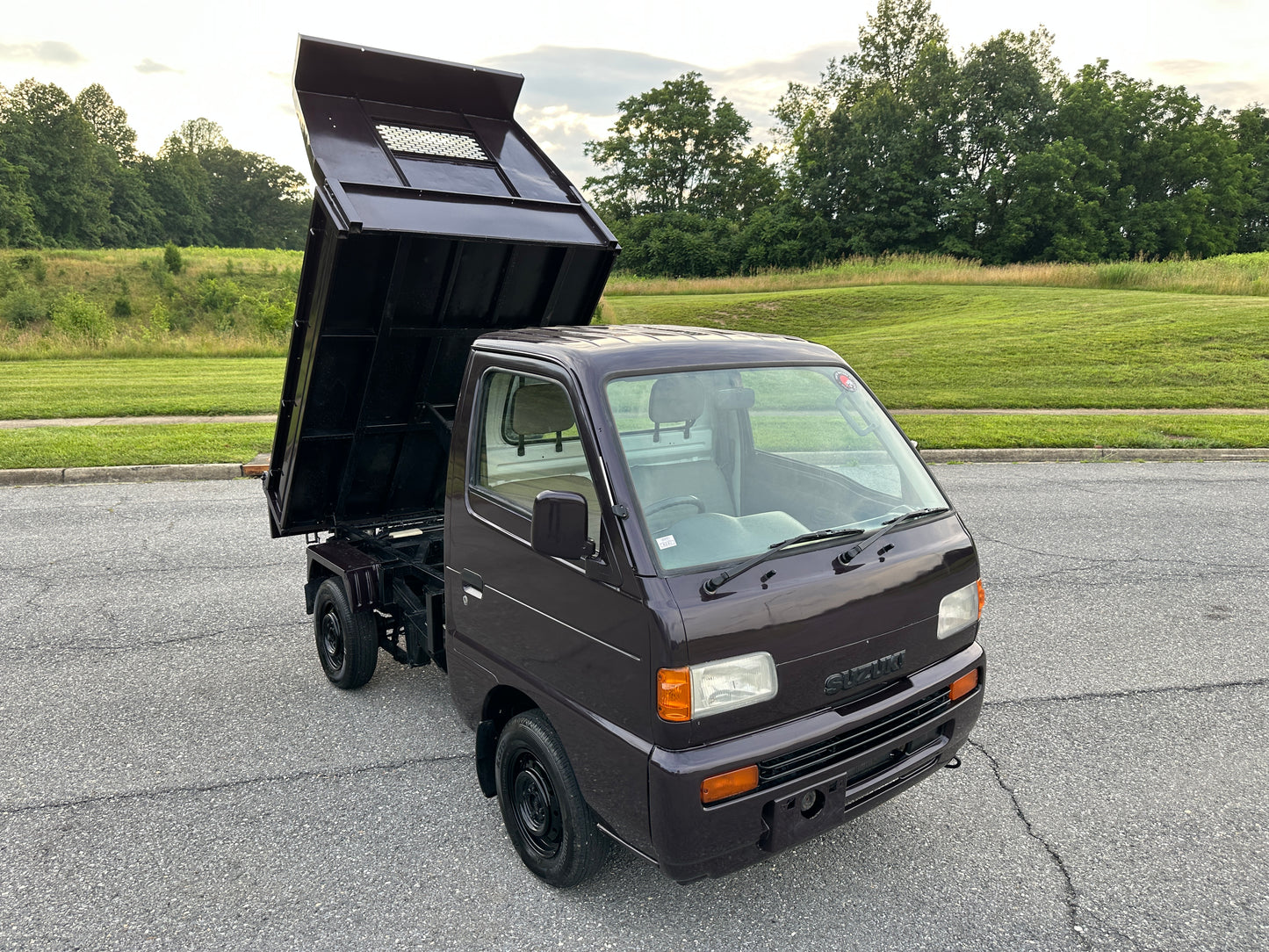 1998 SUZUKI CARRY DUMP 4WD - A/C — LOT#574