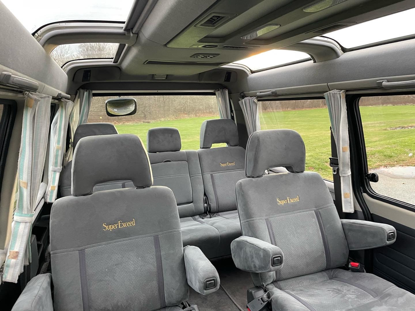 1992 MITSUBISHI DELICA STAR WAGON 4WD SUPER EXCEED P35W