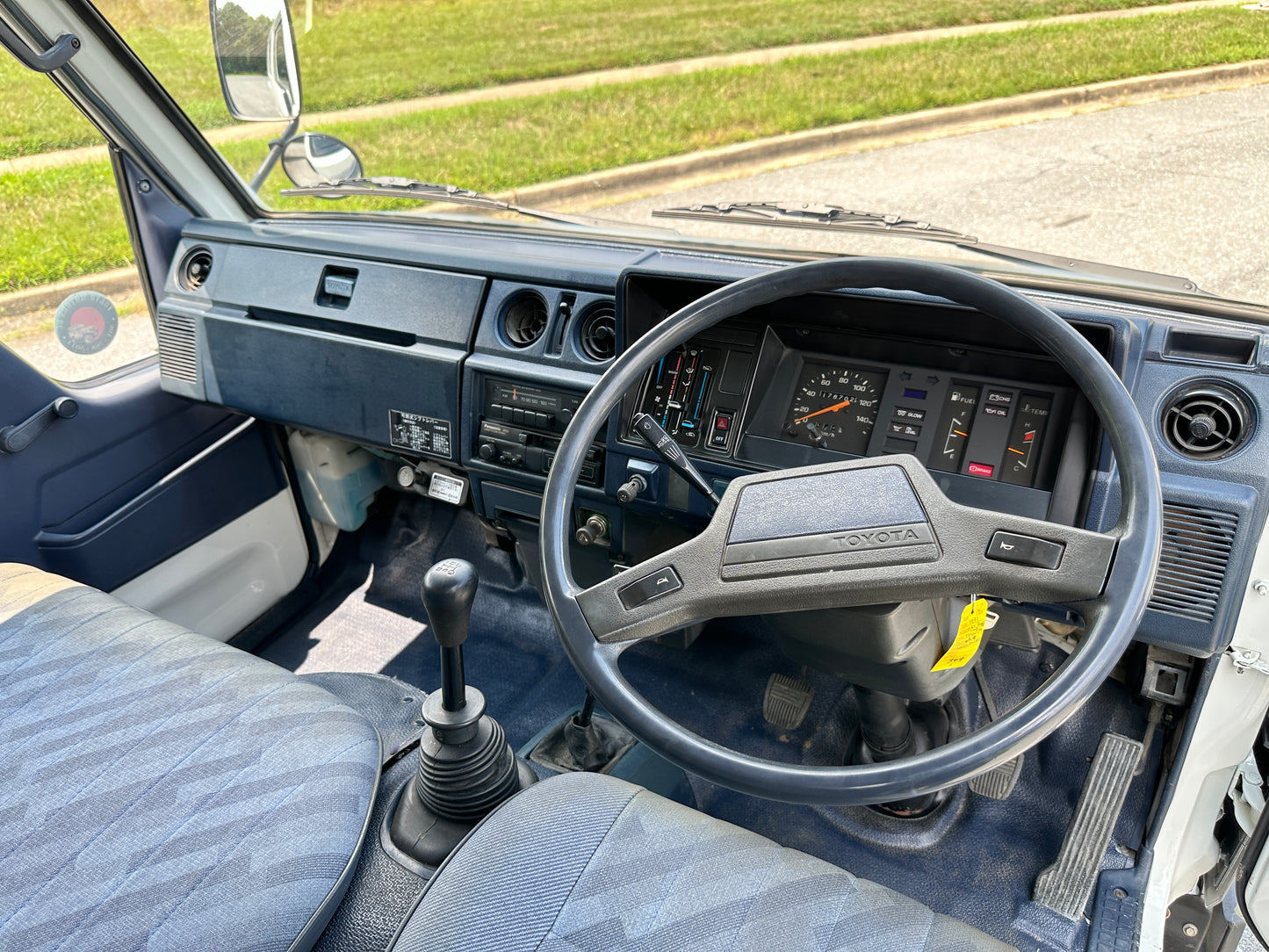 1991 TOYOTA HIACE LH85 DOUBLE-CAB TRUCK