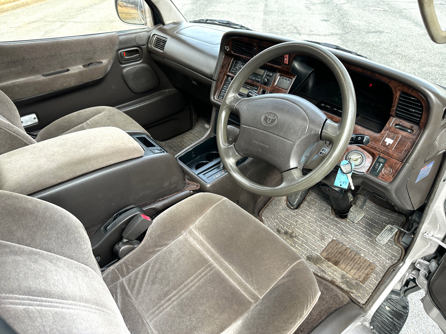 1997 TOYOTA HIACE SUPER CUSTOM LIMITED KZH106