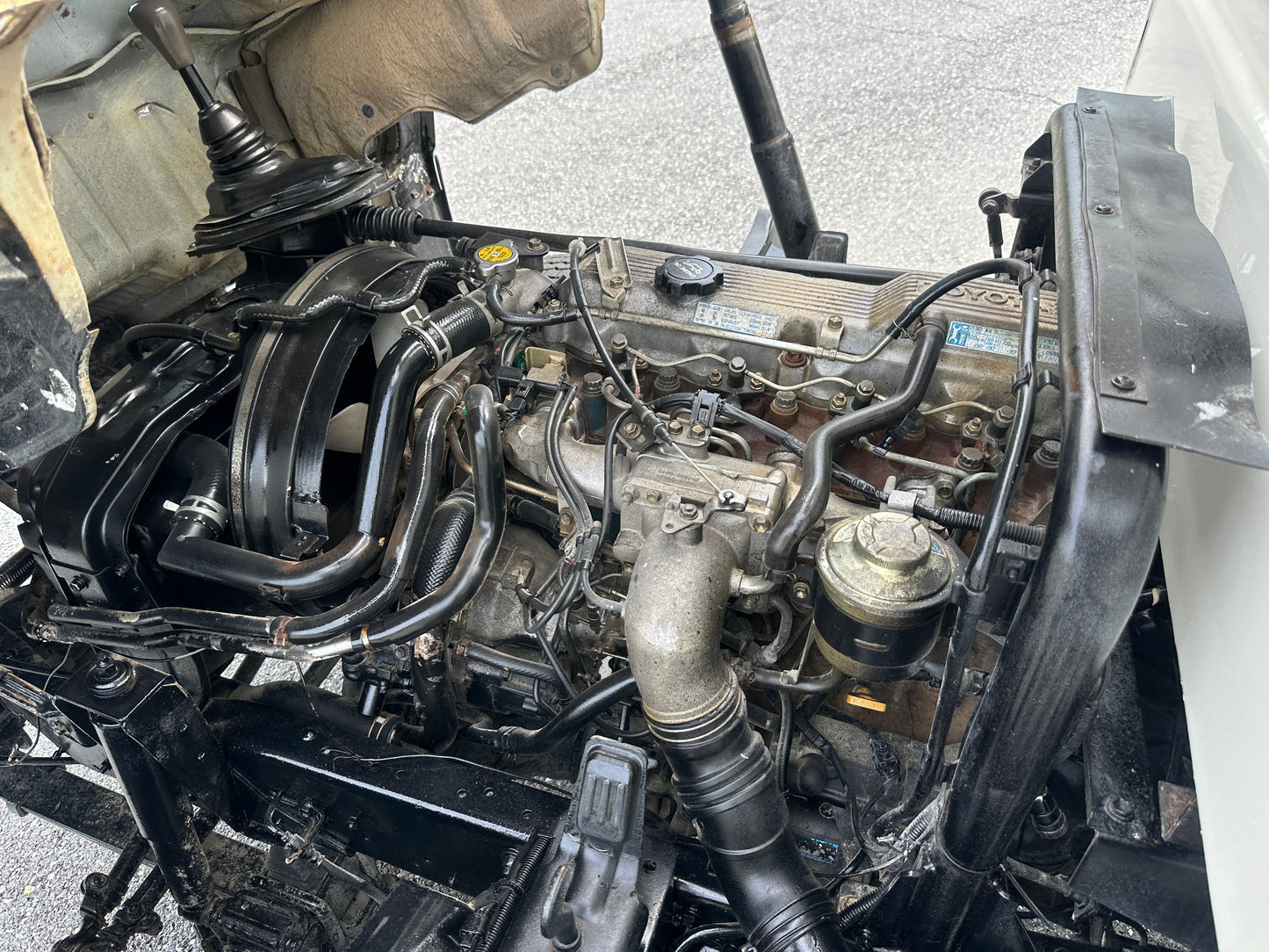 1993 TOYOTA DYNA 3-WAY DUMP TRUCK - 4WD - DIESEL— LOT#578