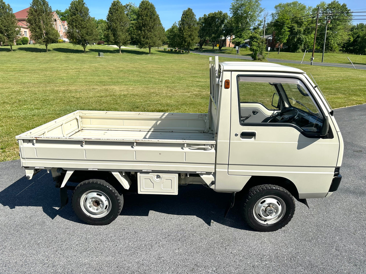 1988 MITSUBISHI MINICAB MIGHTY M-U15T