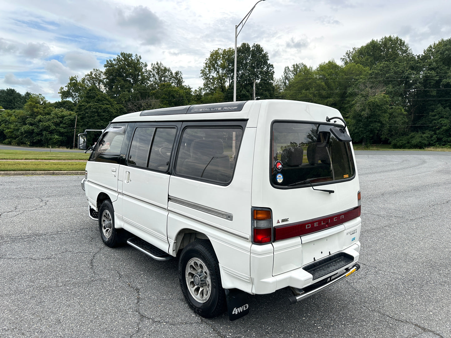 1992 MITSUBISHI DELICA STAR WAGON 4WD SUPER EXCEED - TURBO DIESEL — LOT#633