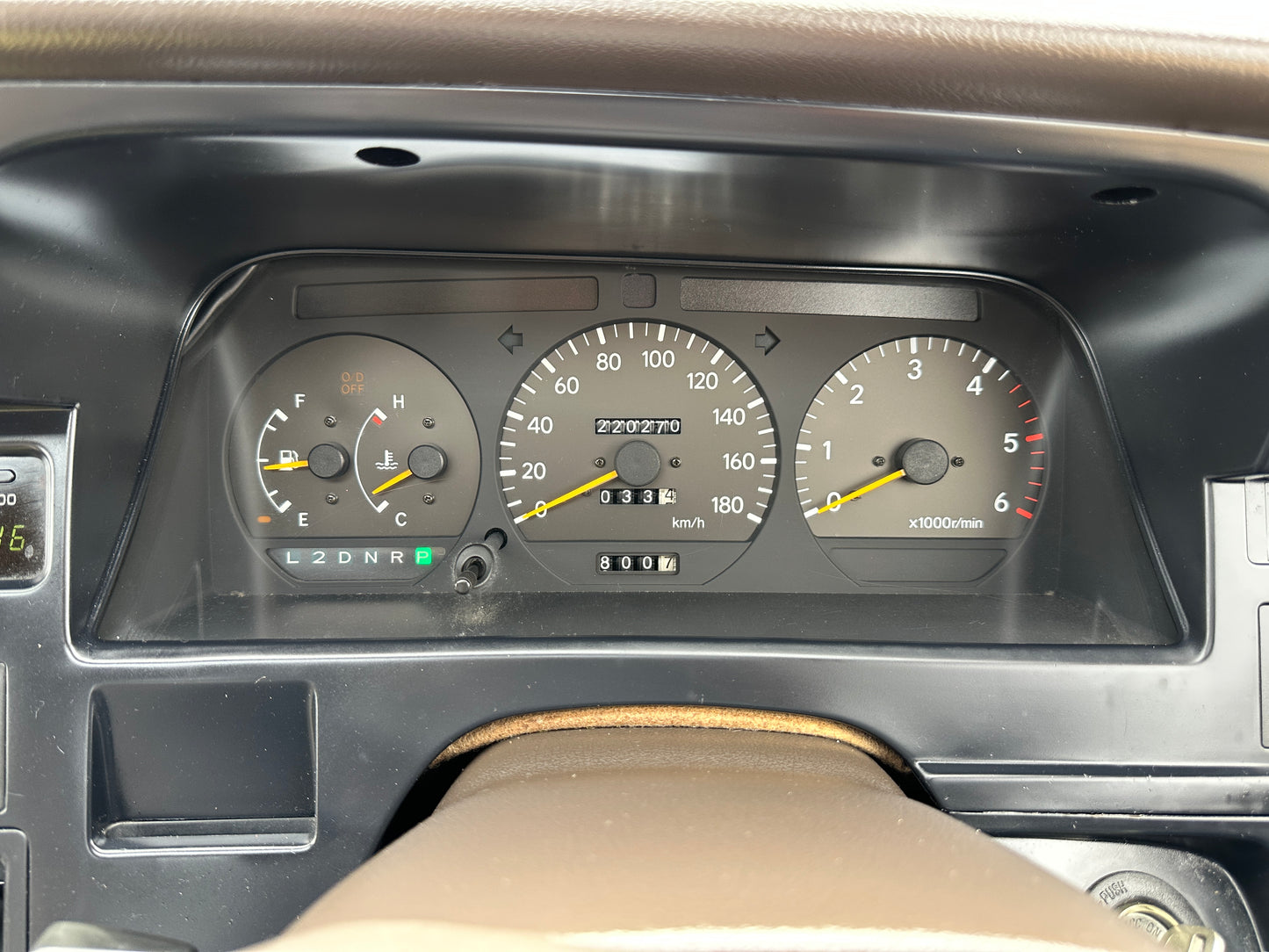 1995 TOYOTA HIACE SUPER CUSTOM G LIVING SALOON EX KZH106