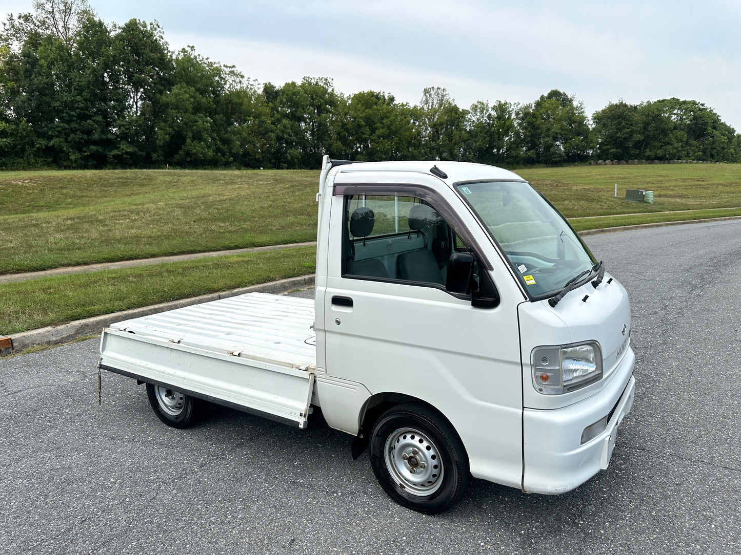 2000 DAIHATSU HIJET TWIN CAM 4WD - AUTOMATIC - A/C — LOT#638