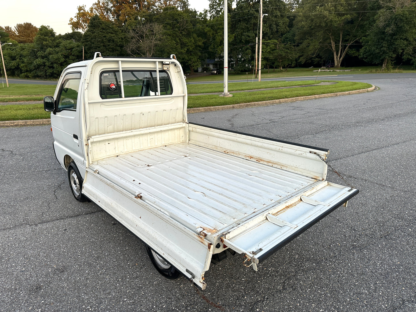 1996 SUZUKI CARRY 4WD - DIFF LOCK & AXLE LOCK - 2 SPEED TRANSFER-CASE - 20k Miles — LOT#558