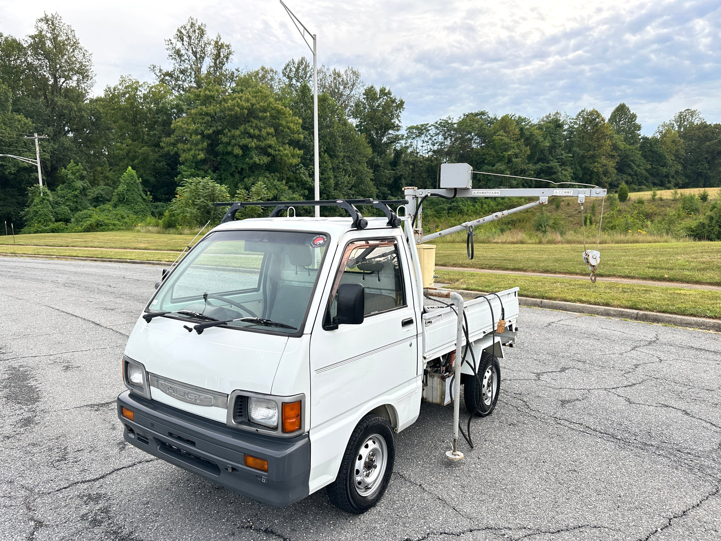 1992 DAIHATSU HIJET 4WD SCISSOR LIFT DUMP WITH CRANE — LOT#637