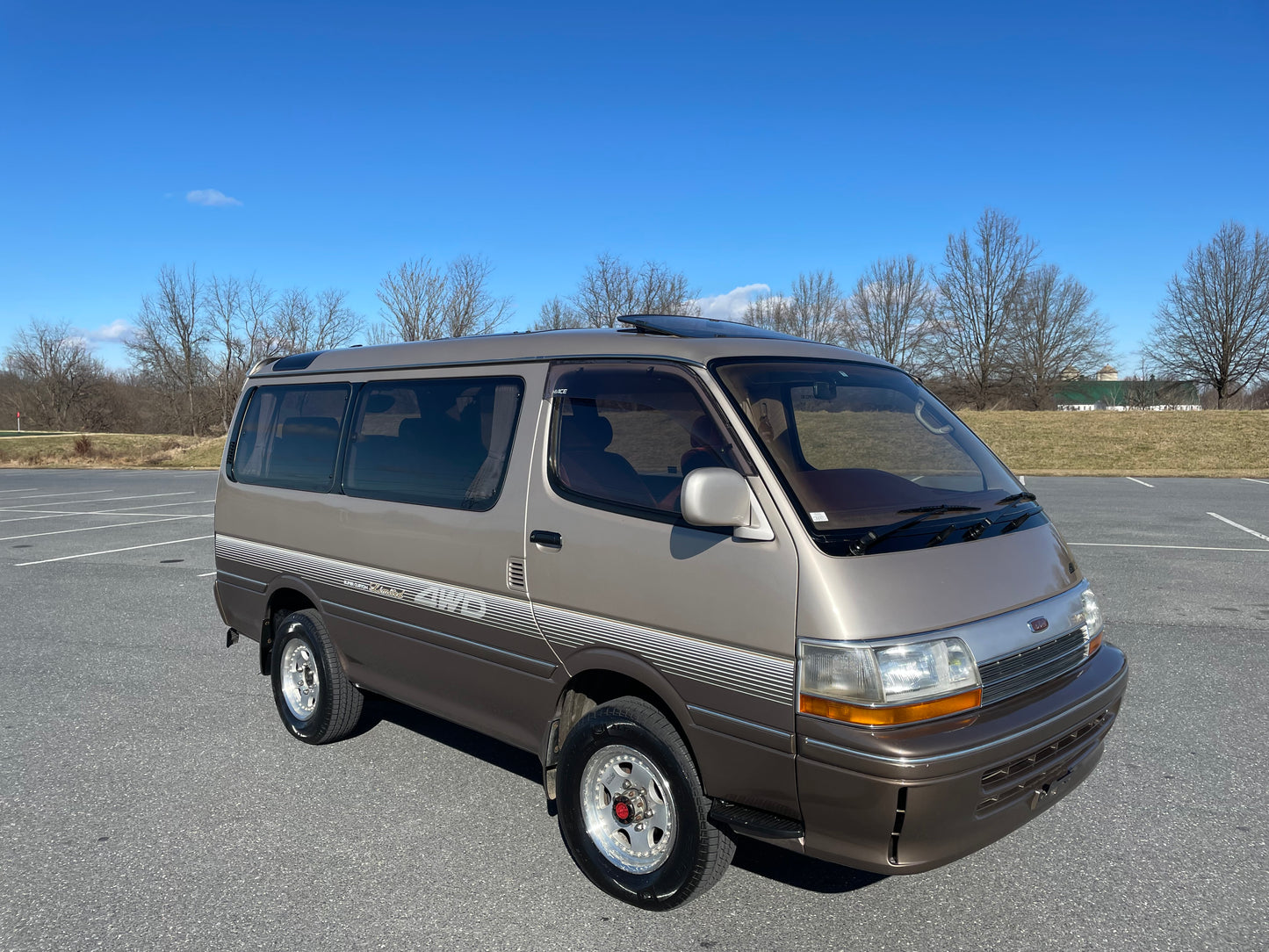 1991 TOYOTA HIACE SUPER CUSTOM LIMITED LH107