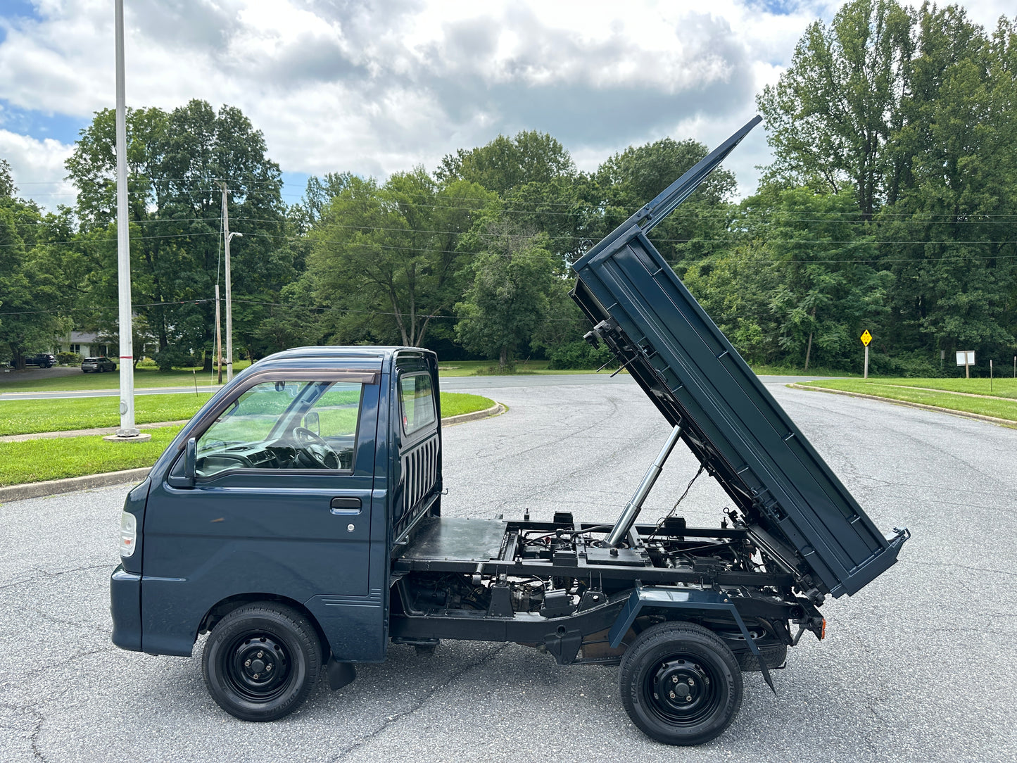 2000 DAIHATSU HIJET 3-WAY DUMP 4WD - A/C - FUEL INJECTION