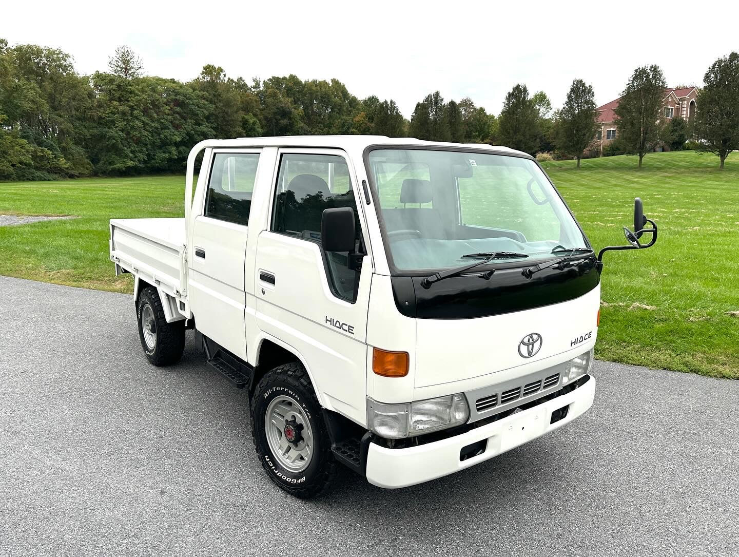 1996 TOYOTA HIACE LY161