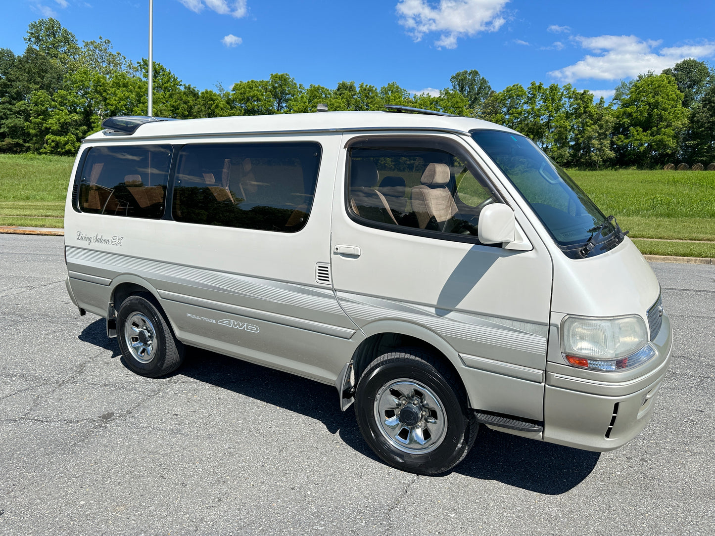 1999 TOYOTA HIACE SUPER CUSTOM G LIVING SALOON EX KZH106
