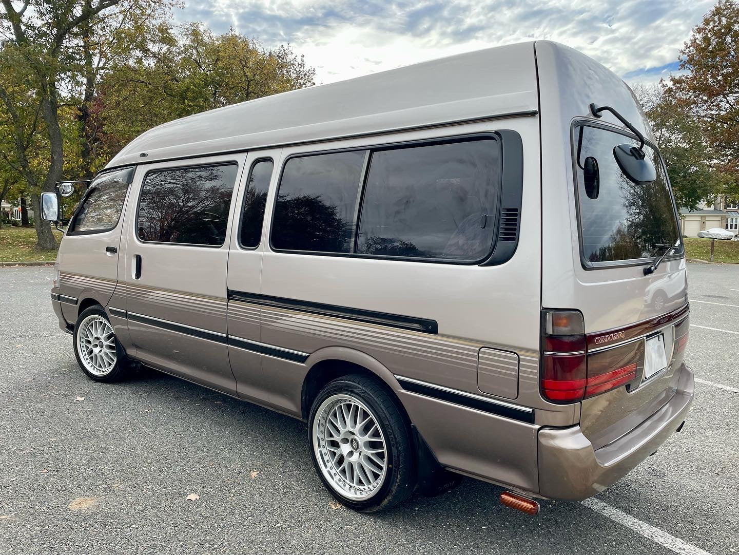 1995 TOYOTA HIACE GRAND CABIN G KZH120