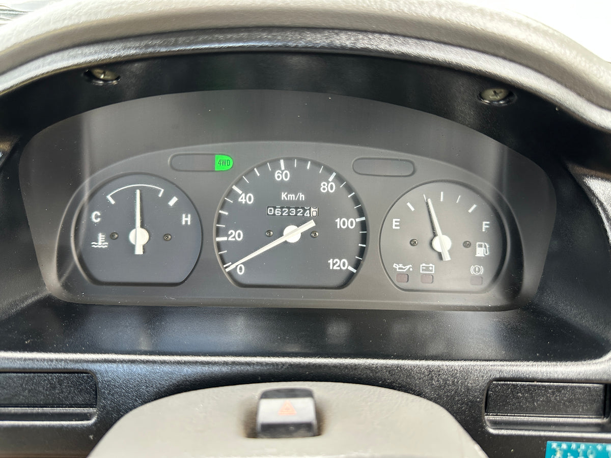 1998 SUZUKI CARRY 4WD - 5 SPEED - 38k MILES — LOT#809