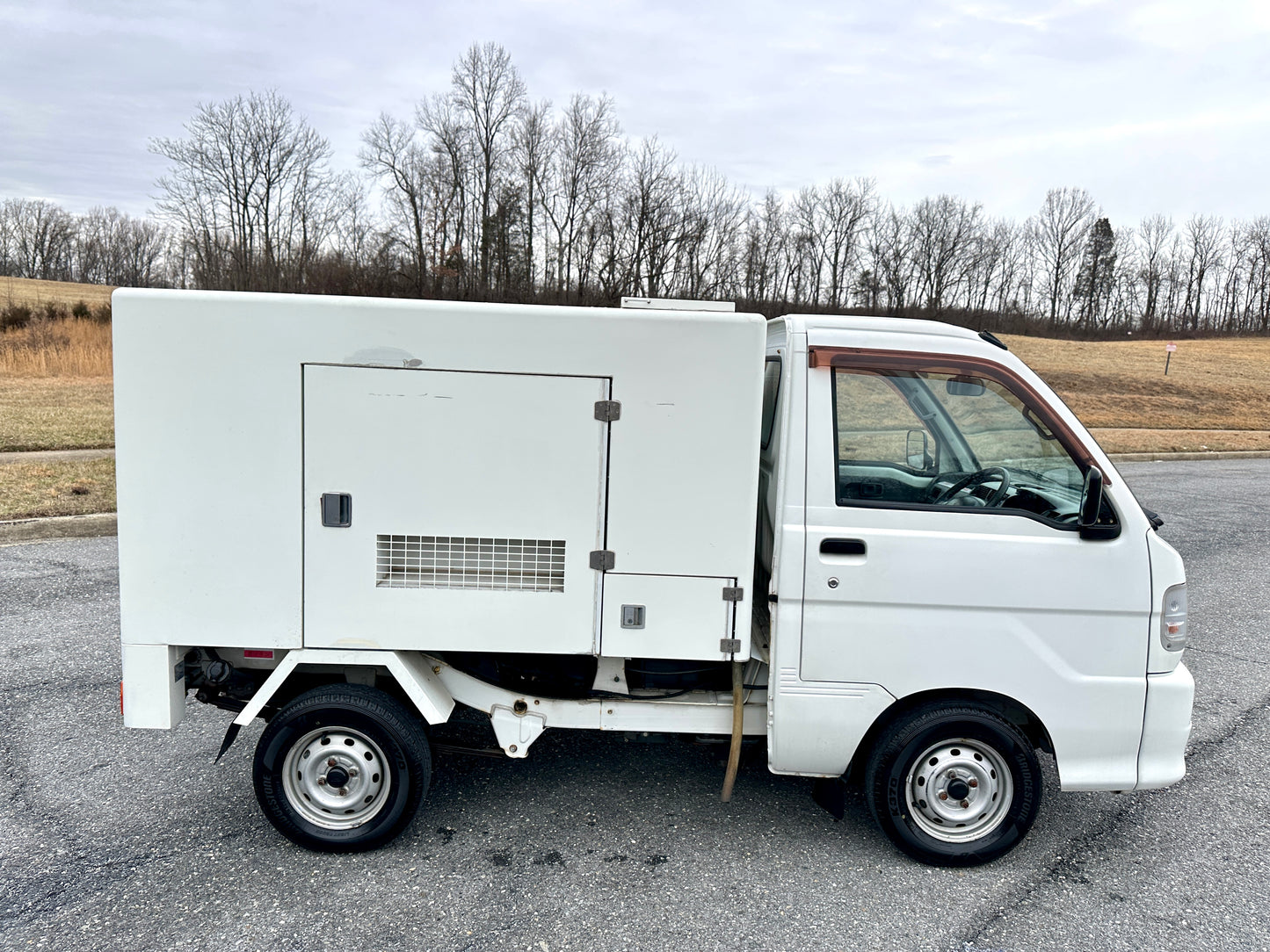 2000 DAIHATSU HIJET POWER GENERATOR TRUCK GD-S210P