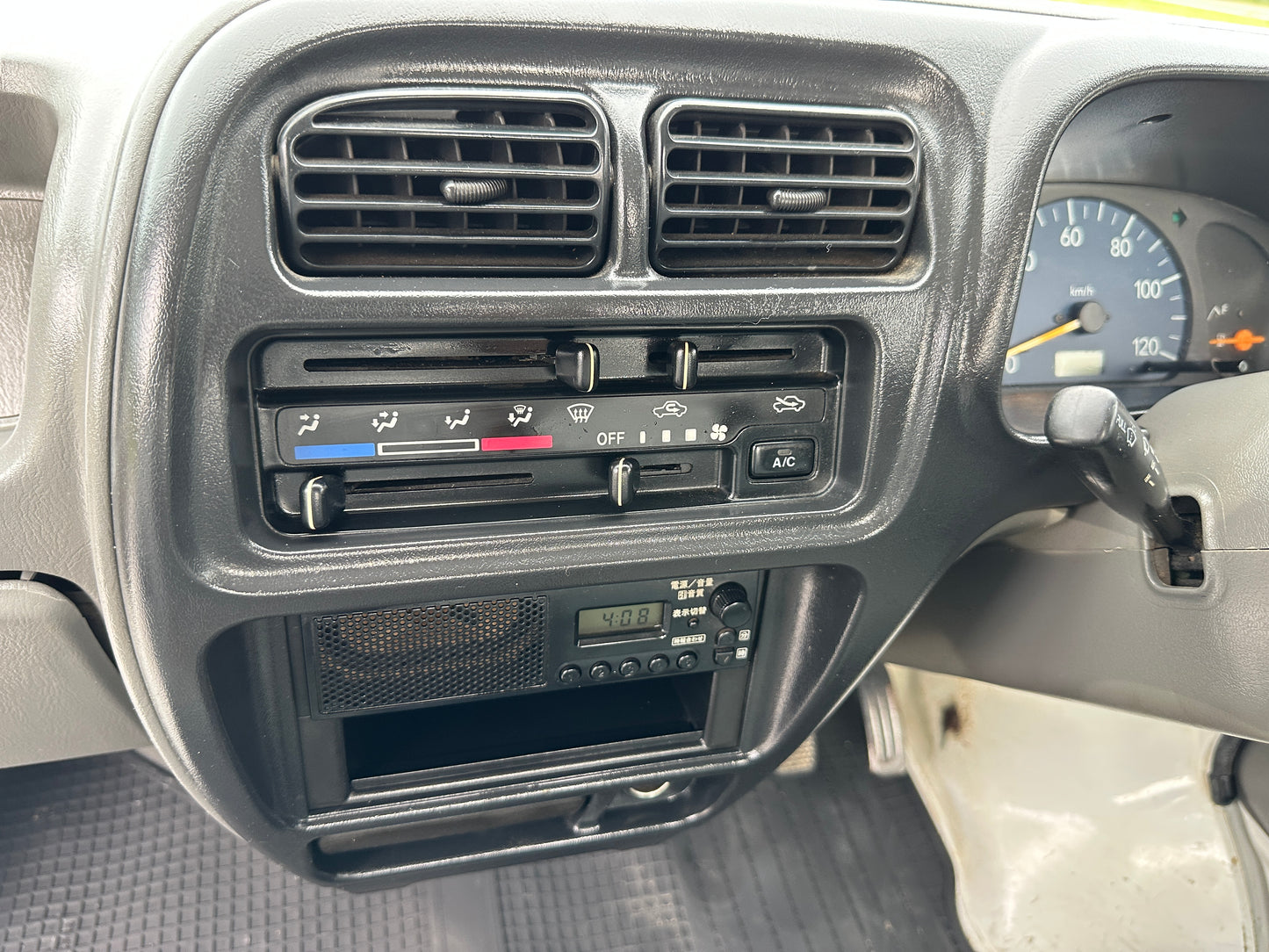 2000 SUZUKI CARRY 4WD - A/C - FUEL INJECTED