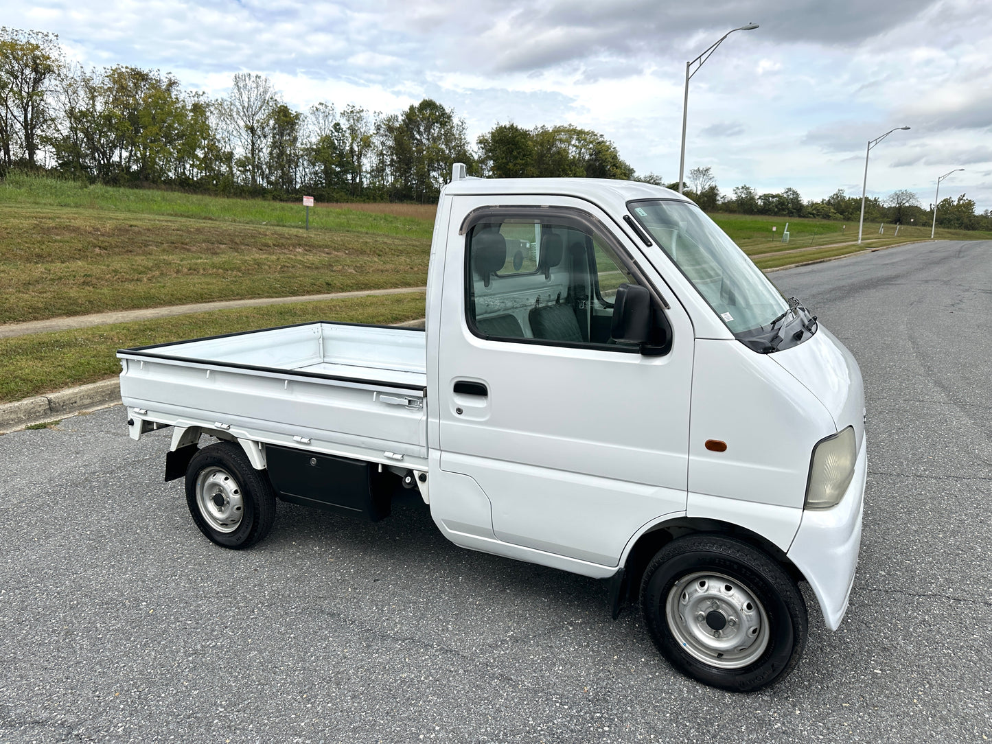 1999 SUZUKI CARRY 4WD - TURBOCHARGED - AUTOMATIC TRANSMISSION - A/C — LOT#660