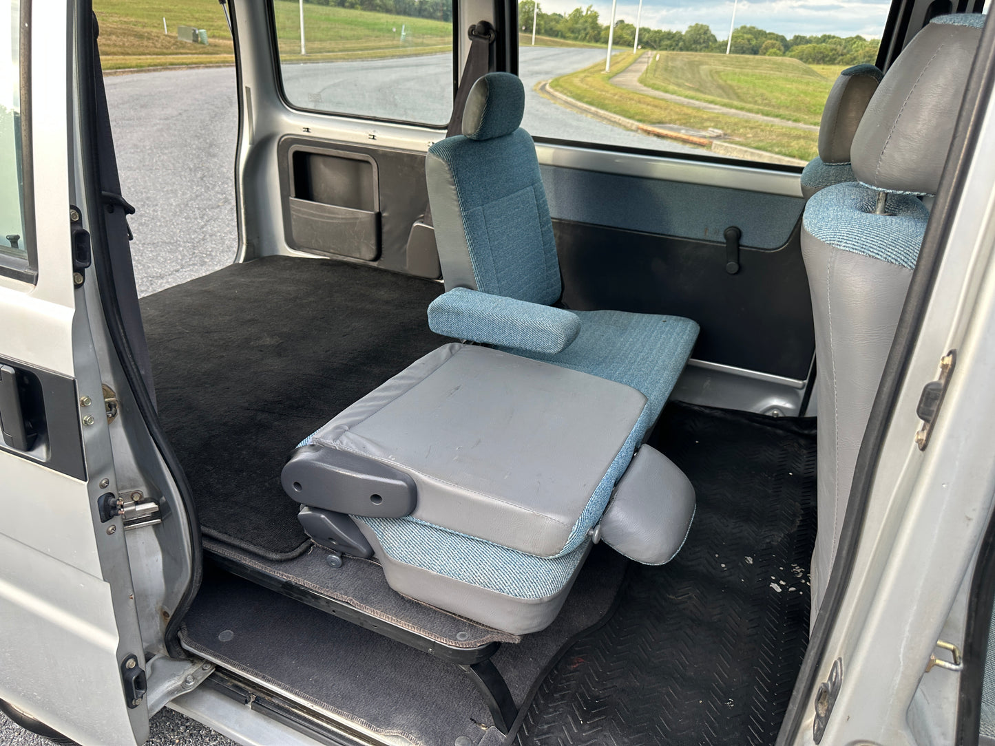 1999 SUBARU SAMBAR DIAS VAN 4WD - A/C - FUEL INJECTION — LOT#619