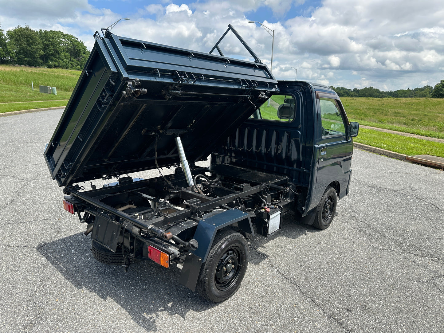 2000 DAIHATSU HIJET 3-WAY DUMP 4WD - A/C - FUEL INJECTION
