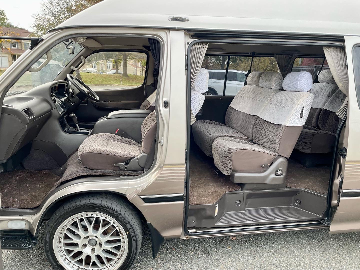 1995 TOYOTA HIACE GRAND CABIN G KZH120