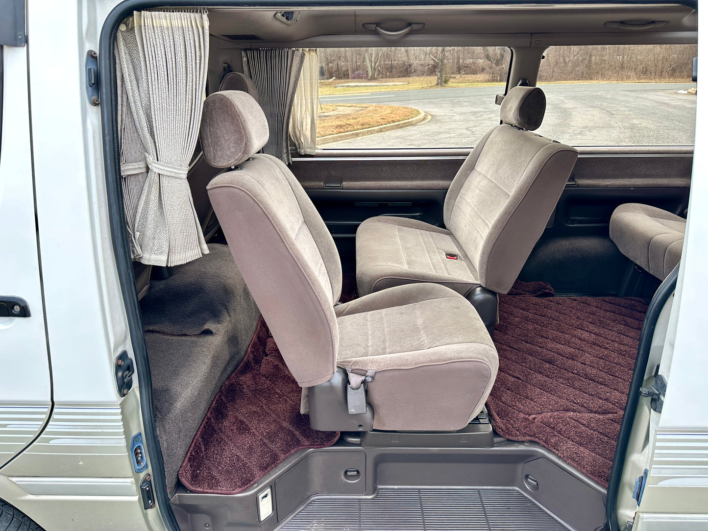 1995 TOYOTA HIACE SUPER CUSTOM G LIVING SALOON EX KZH106