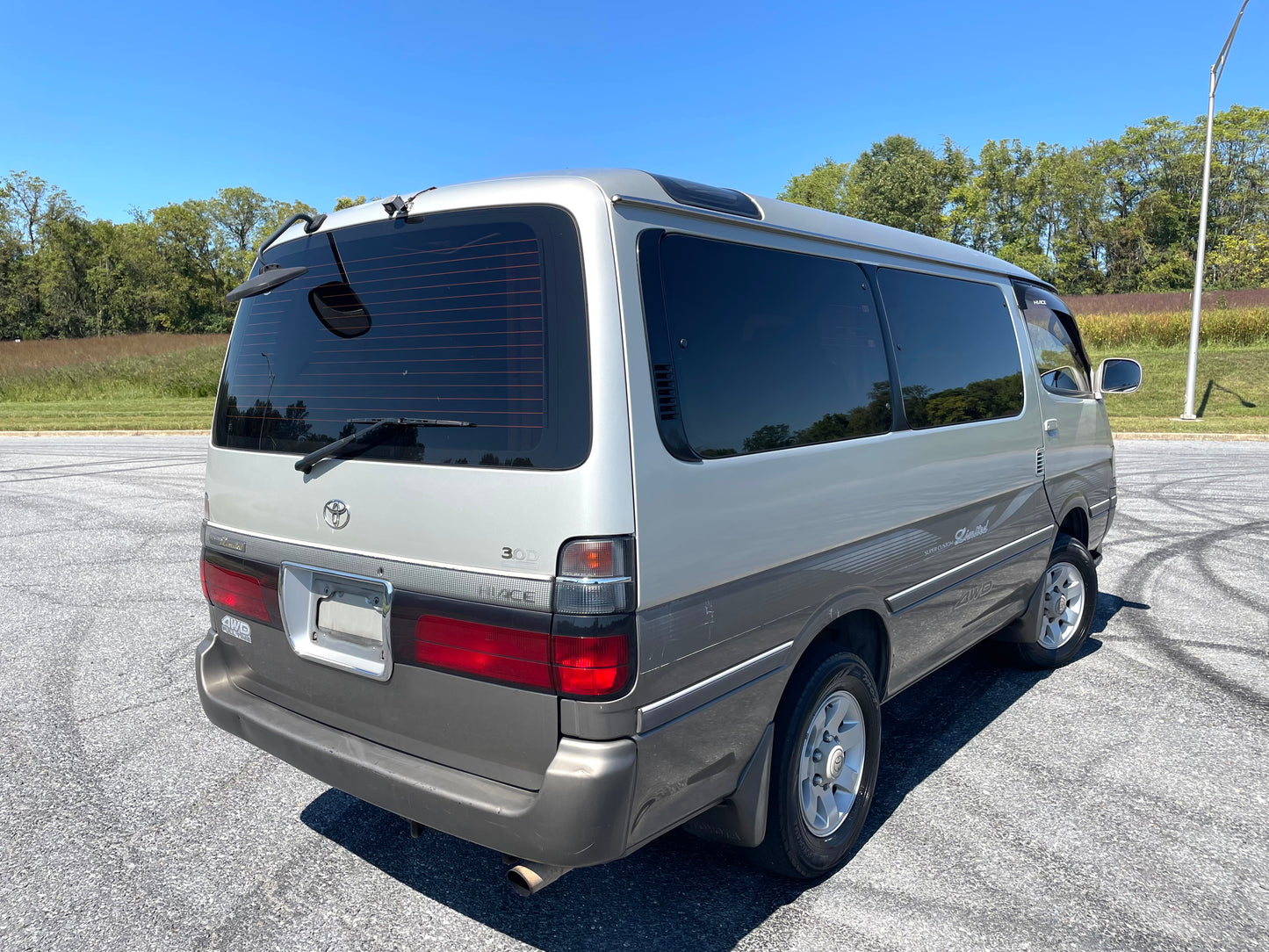 1997 TOYOTA HIACE SUPER CUSTOM LIMITED KZH106