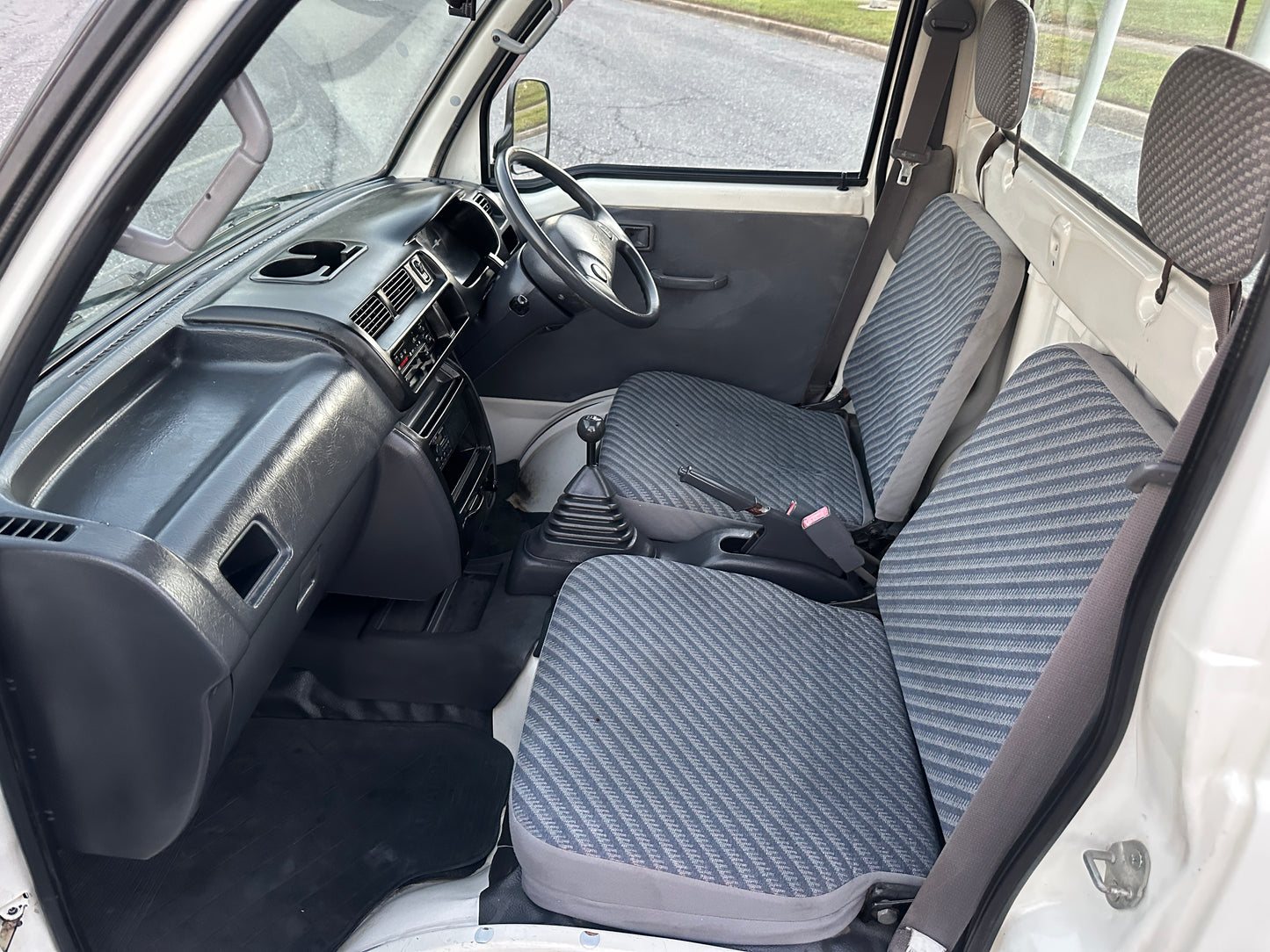 2000 DAIHATSU HIJET 4WD - A/C - FUEL INJECTION - POWER STEERING — LOT#620