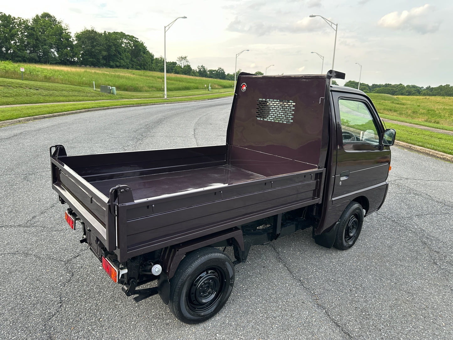 1998 SUZUKI CARRY DUMP 4WD - A/C — LOT#574