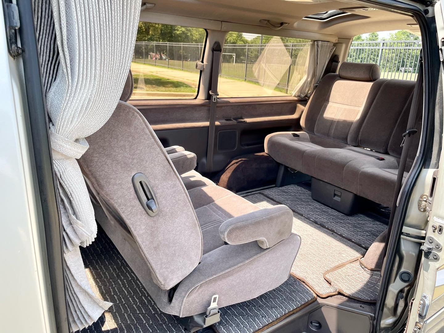 1997 TOYOTA HIACE SUPER CUSTOM LIMITED KZH106
