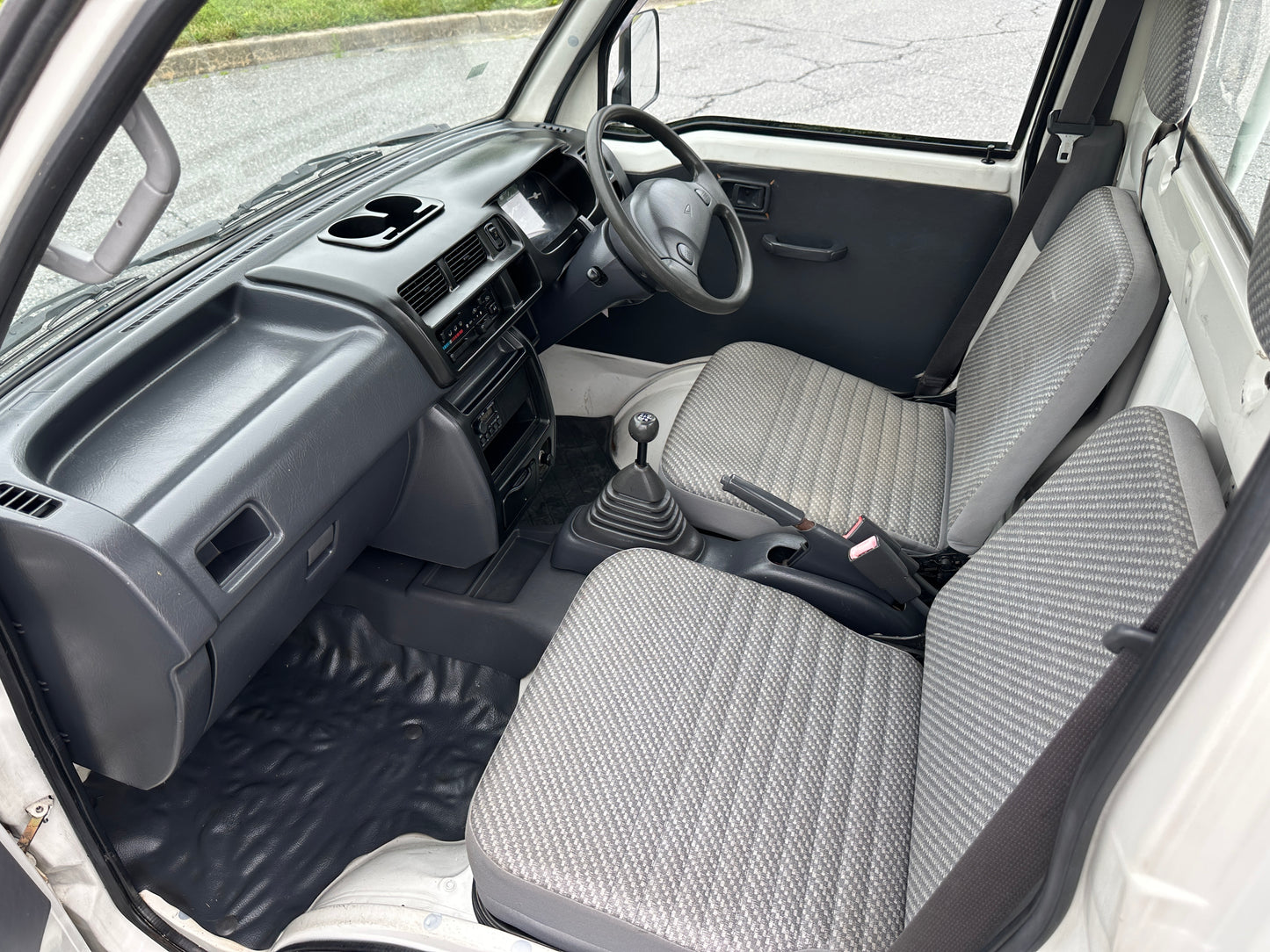2000 DAIHATSU HIJET 4WD - A/C - FUEL INJECTED