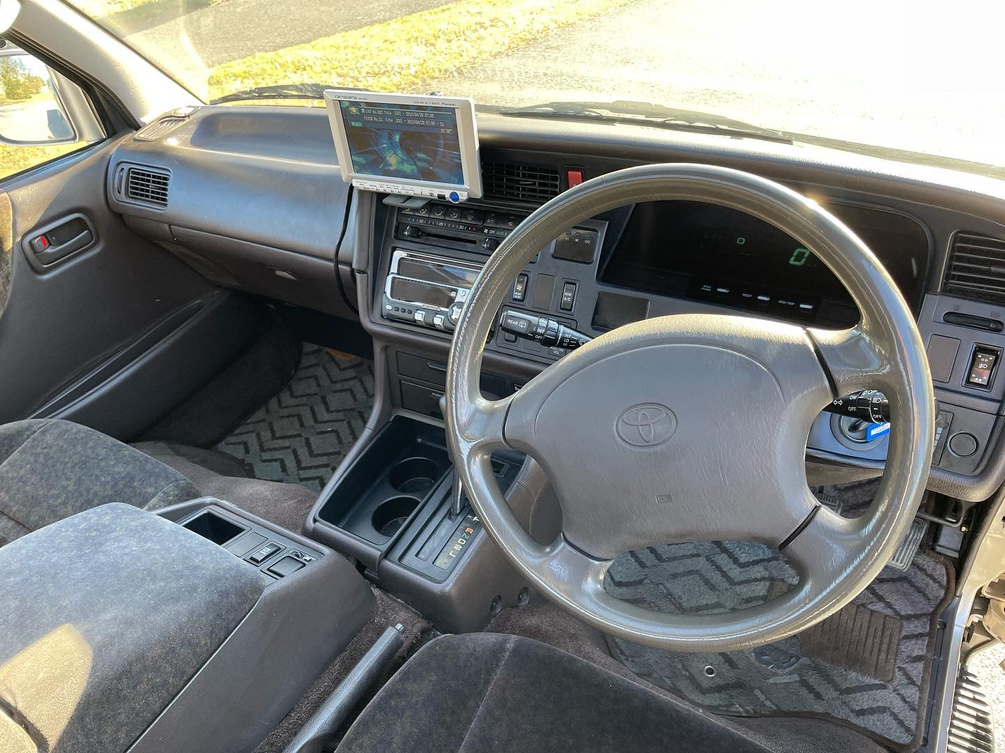 1993 TOYOTA HIACE SUPER CUSTOM LIMITED KZH106