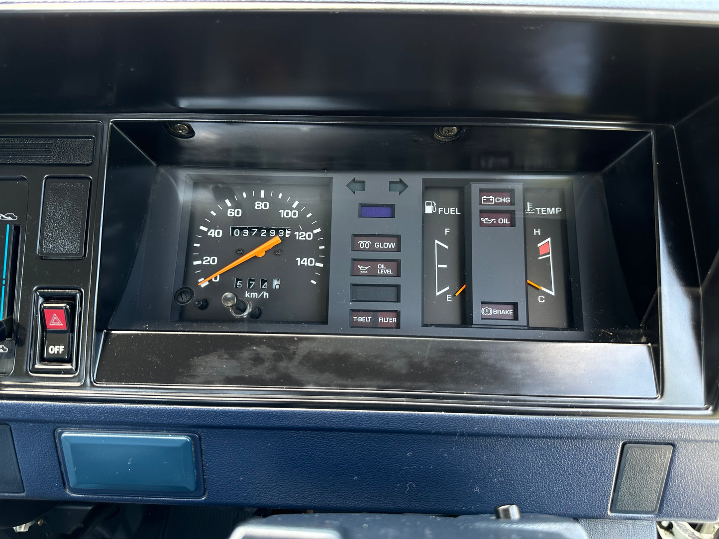 1990 TOYOTA HIACE LH85