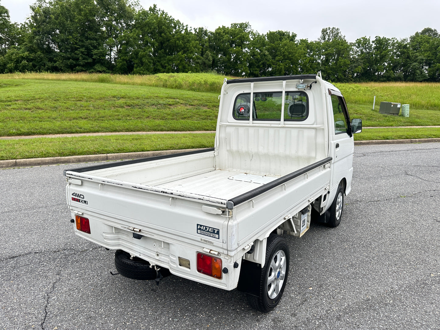 2000 DAIHATSU HIJET 4WD - DUAL RANGE TRANSFER CASE - FUEL INJECTED & 5-Speed