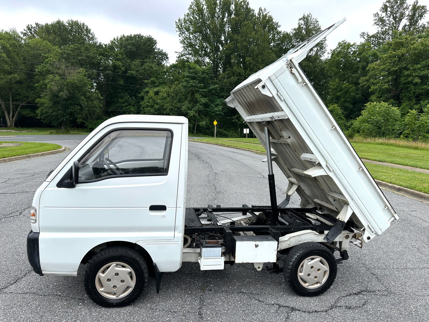 1994 SUZUKI CARRY DUMP TRUCK 4WD