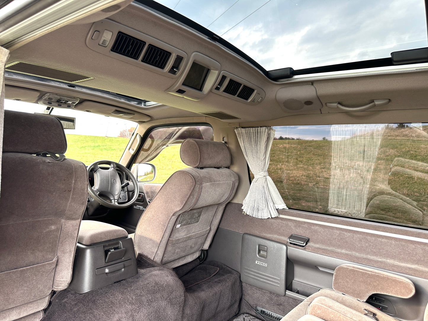 1996 TOYOTA HIACE SUPER CUSTOM LIMITED KZH106