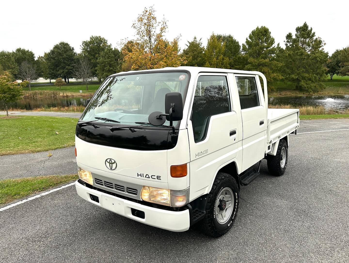 1996 TOYOTA HIACE LY161