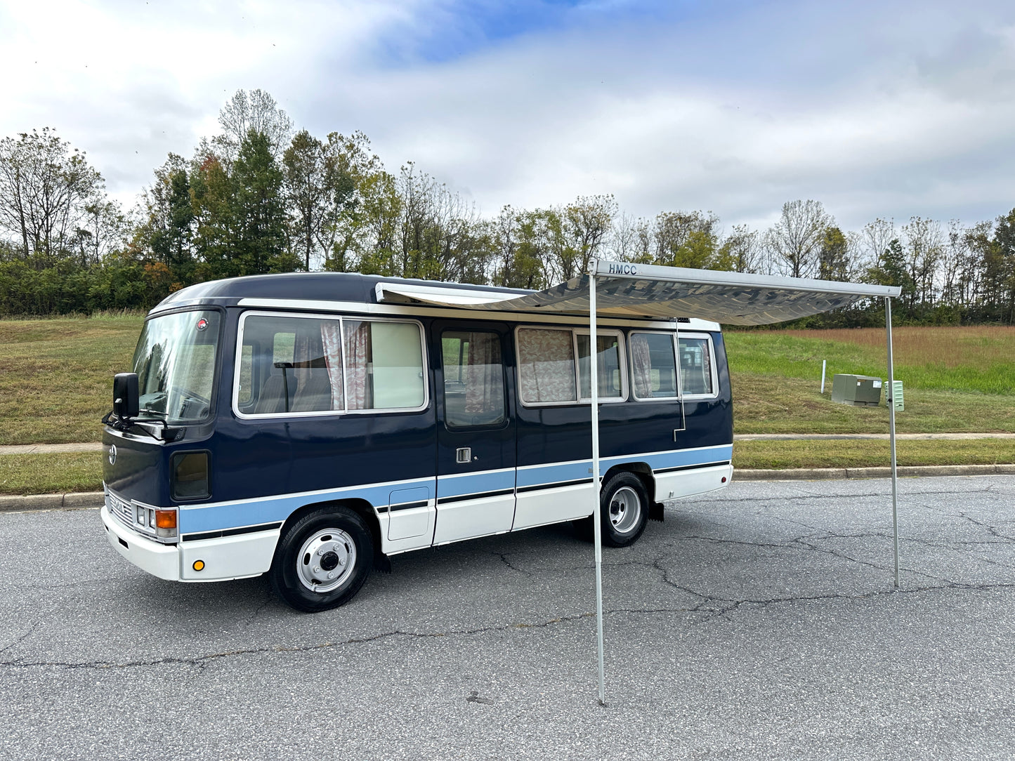1992 TOYOTA COASTER DELUXE CAMPER — LOT#587