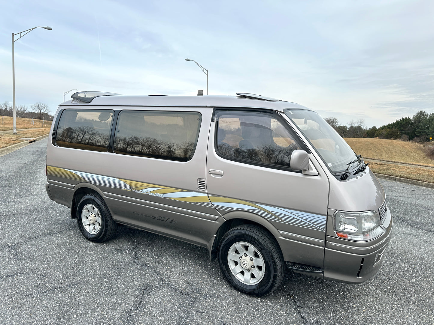 1997 TOYOTA HIACE SUPER CUSTOM LIMITED KZH106