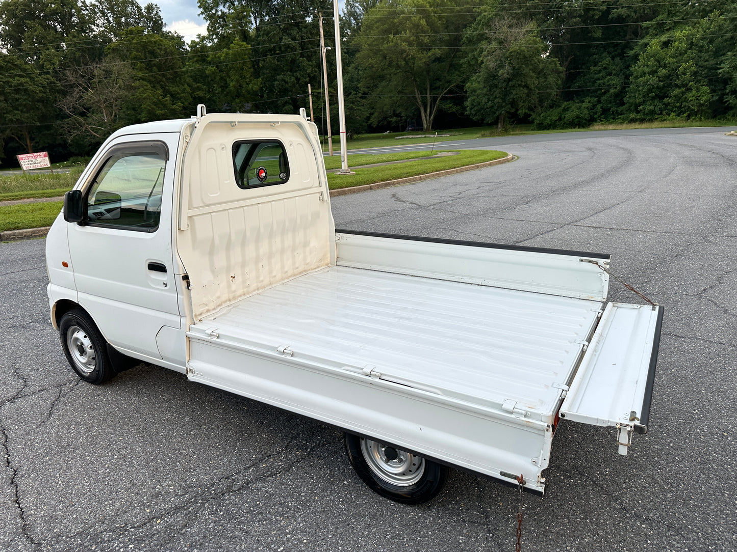 2000 SUZUKI CARRY 4WD - A/C - FUEL INJECTED — LOT#592